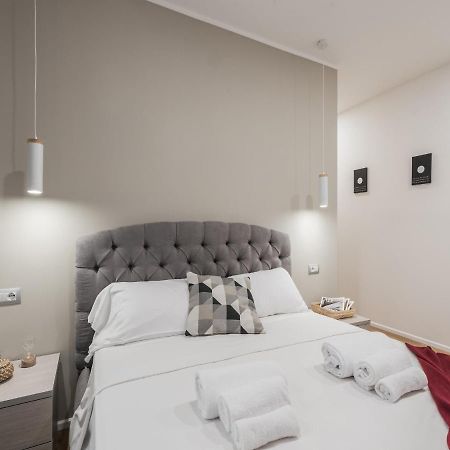 The Best Rent - Modern Three-Bedroom Apartment A Few Steps From The Colosseum 外观 照片