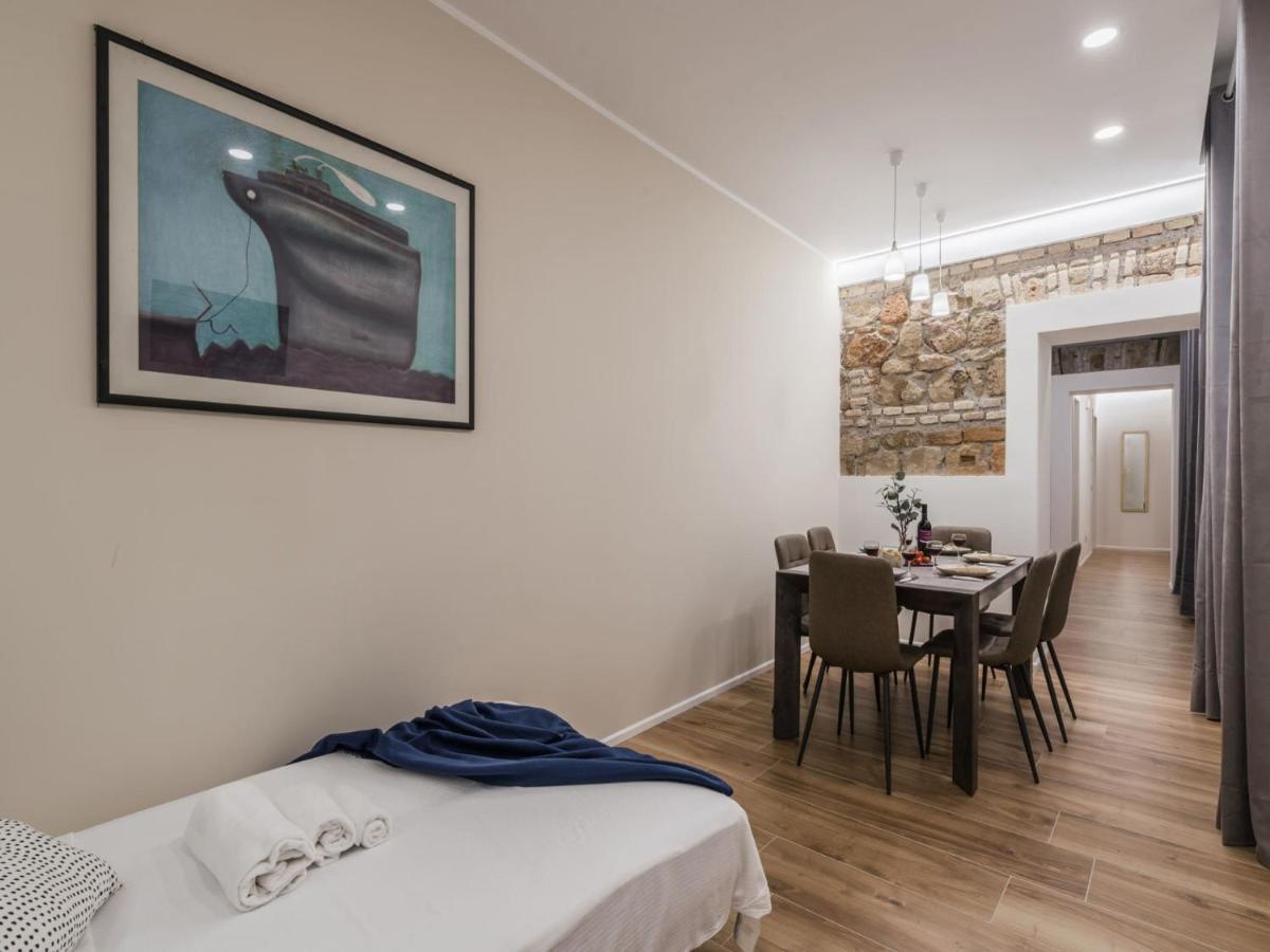 The Best Rent - Modern Three-Bedroom Apartment A Few Steps From The Colosseum 外观 照片