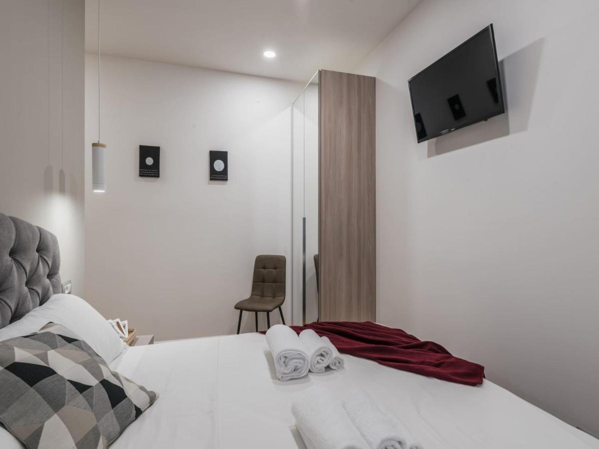 The Best Rent - Modern Three-Bedroom Apartment A Few Steps From The Colosseum 外观 照片
